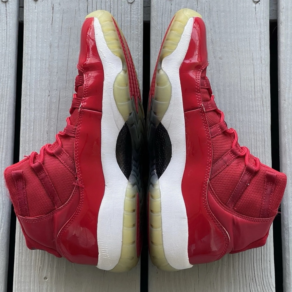 Air Jordan 11 Retro Win Like 96 Gradeschool Size 7Y Or Wmns Size 8.5 378038-623 - Picture 4 of 12